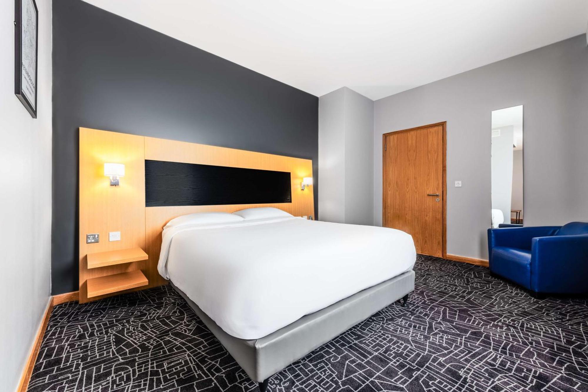 Park Inn By Radisson Peterborough Exteriör bild